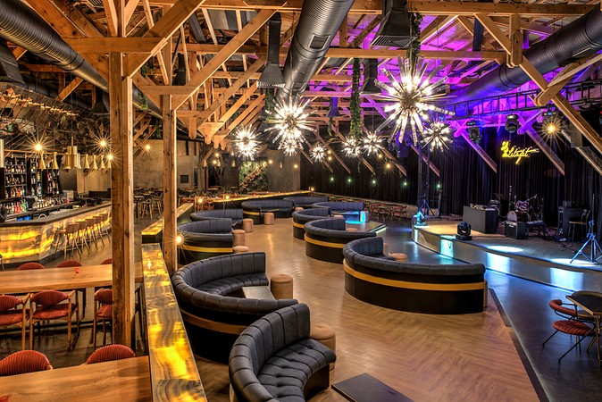 Bar