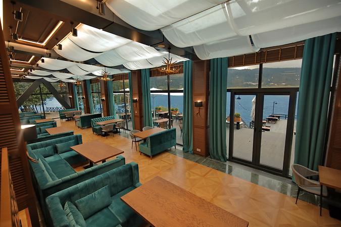 Cafe