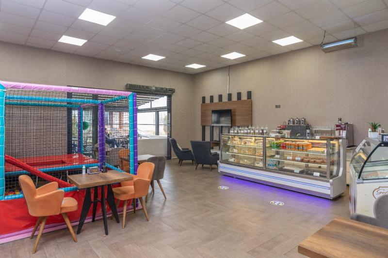 Cafe